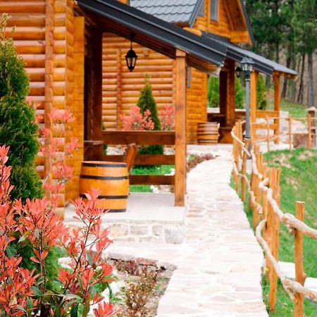 Forest&Lake Cottages Вирпазар Экстерьер фото